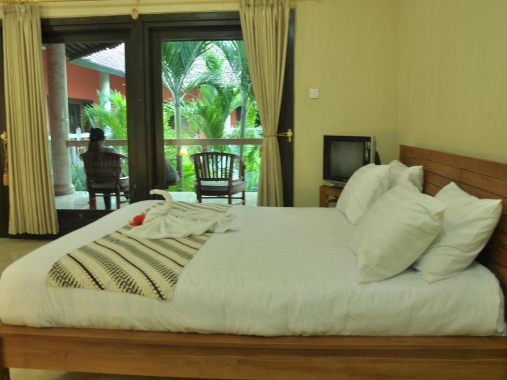 Crystal Ocean View Tulamben Hotel Exterior foto